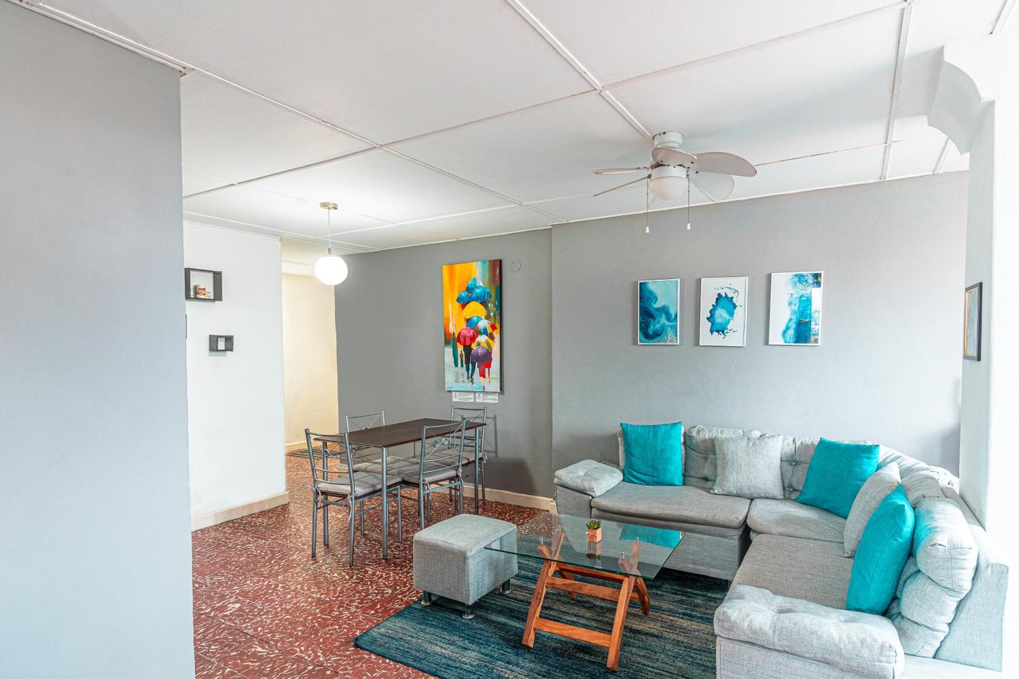 Comodos En El Centro De Apartamento